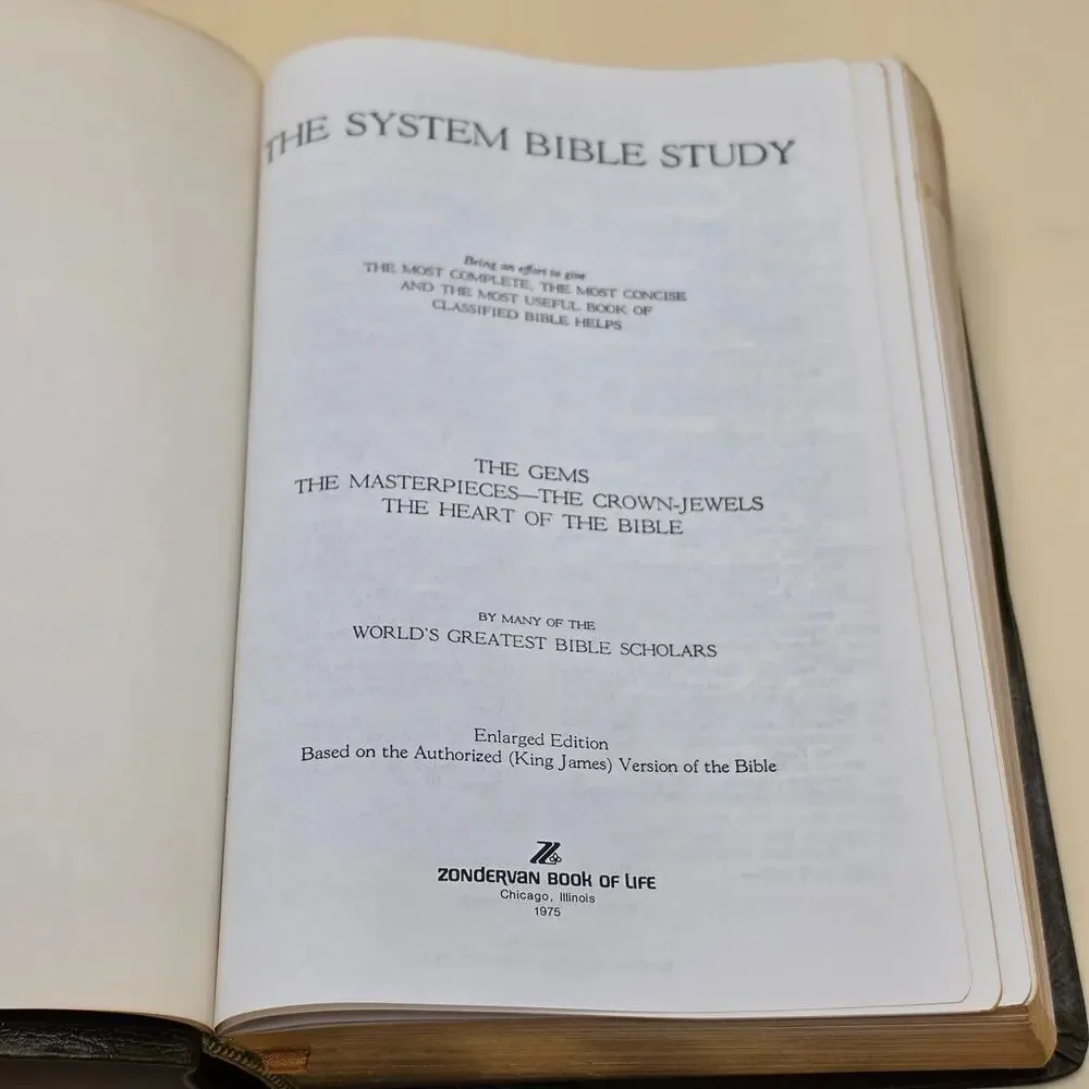 Vintage System Bible Study The Book of Life Holy Bible Leather Gilt Edge 1975